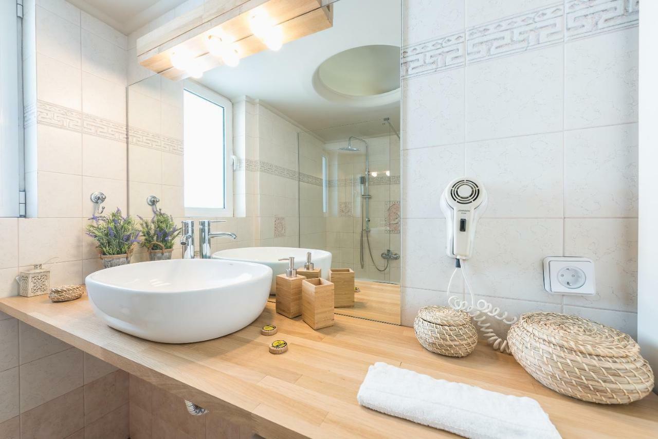 Luxury And Spacious Apt For 6 Guests Atenas Exterior foto